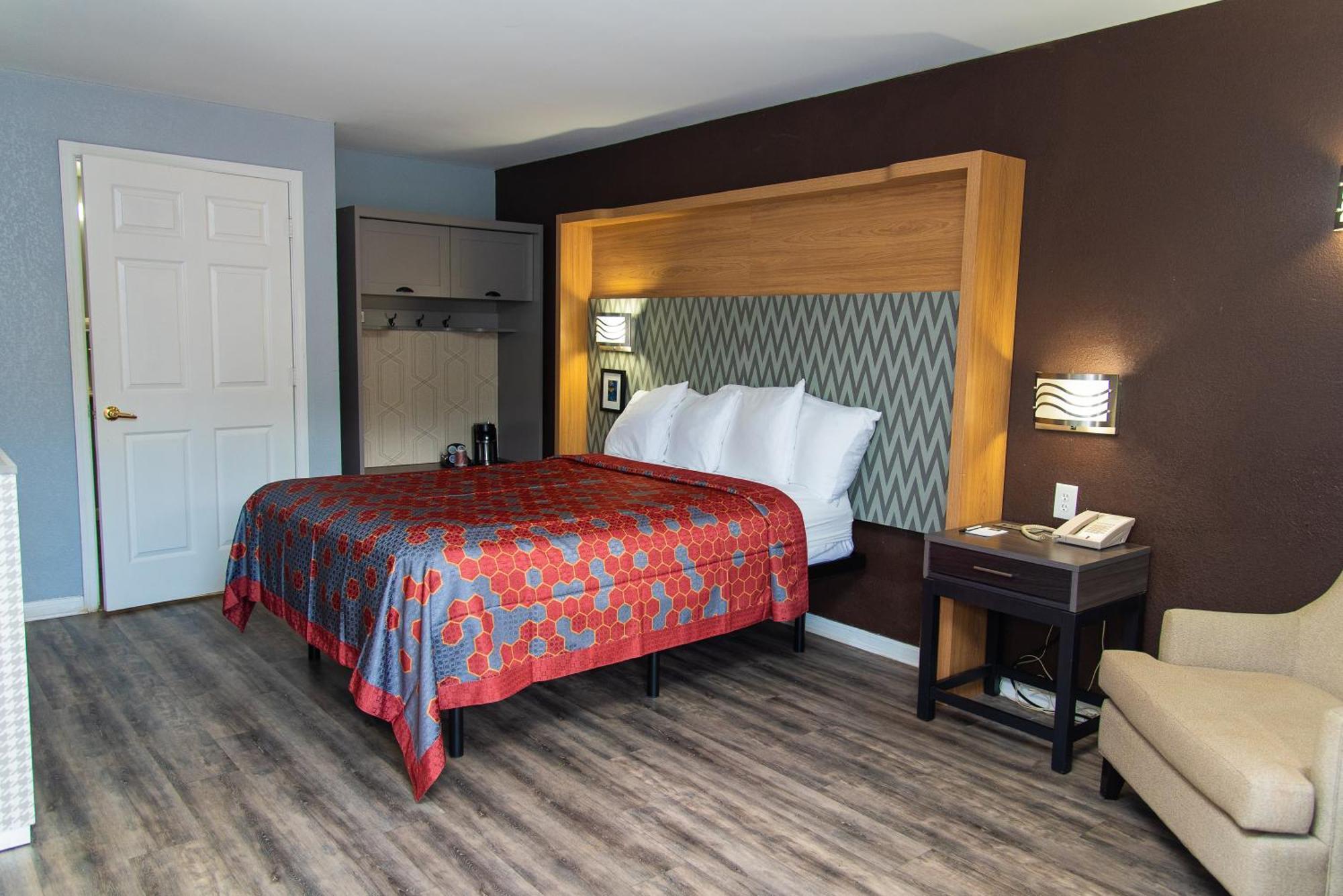 Columbus Inn And Suites Kültér fotó