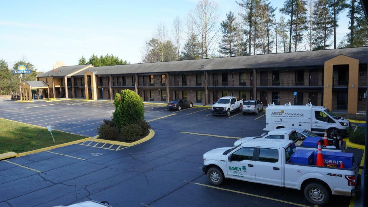 Columbus Inn And Suites Kültér fotó